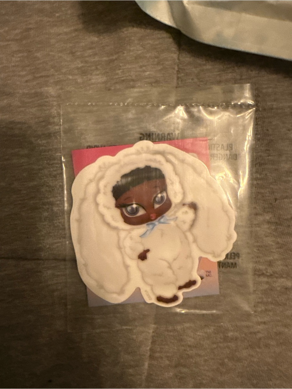 Bratzies Sasha Keychain Doll Blind Box - Picture 3 of 5